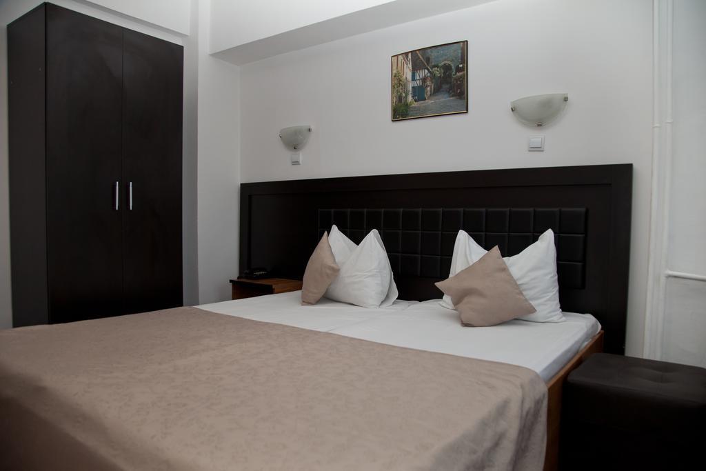 Hotel Metropol Piteşti Quarto foto