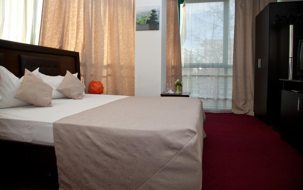 Hotel Metropol Piteşti Quarto foto